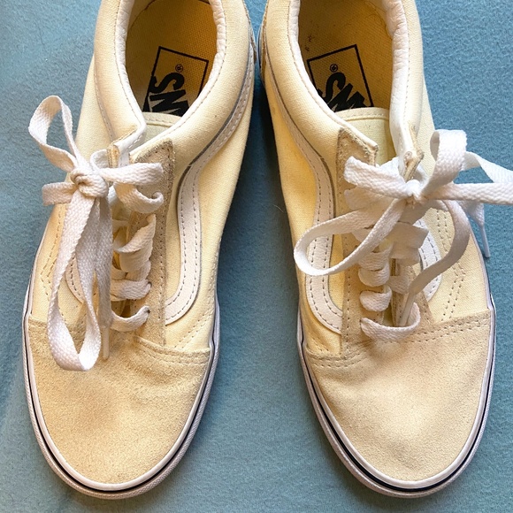 size 6 Beige Vans - Picture 1 of 5